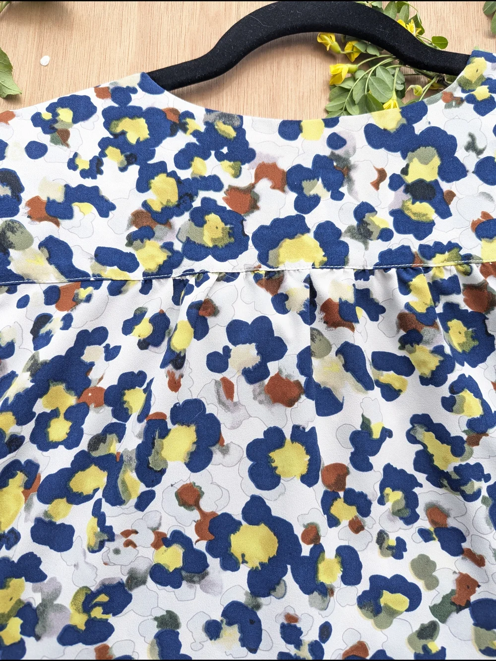 Cabi "Fierce" Sleeveless Blouse - Picture 10 of 11